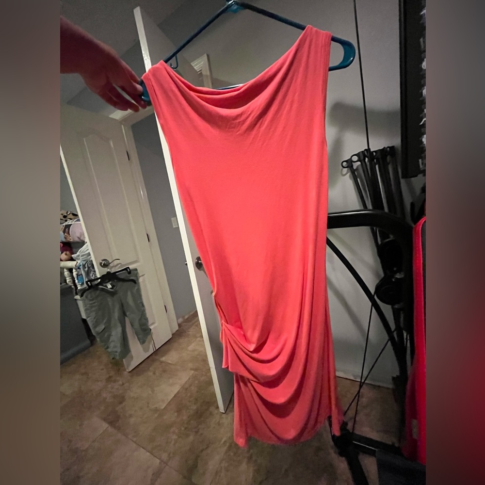 Light orange/salmon Mossimo sleeveless dress. With gathered side.Cute and comfy!